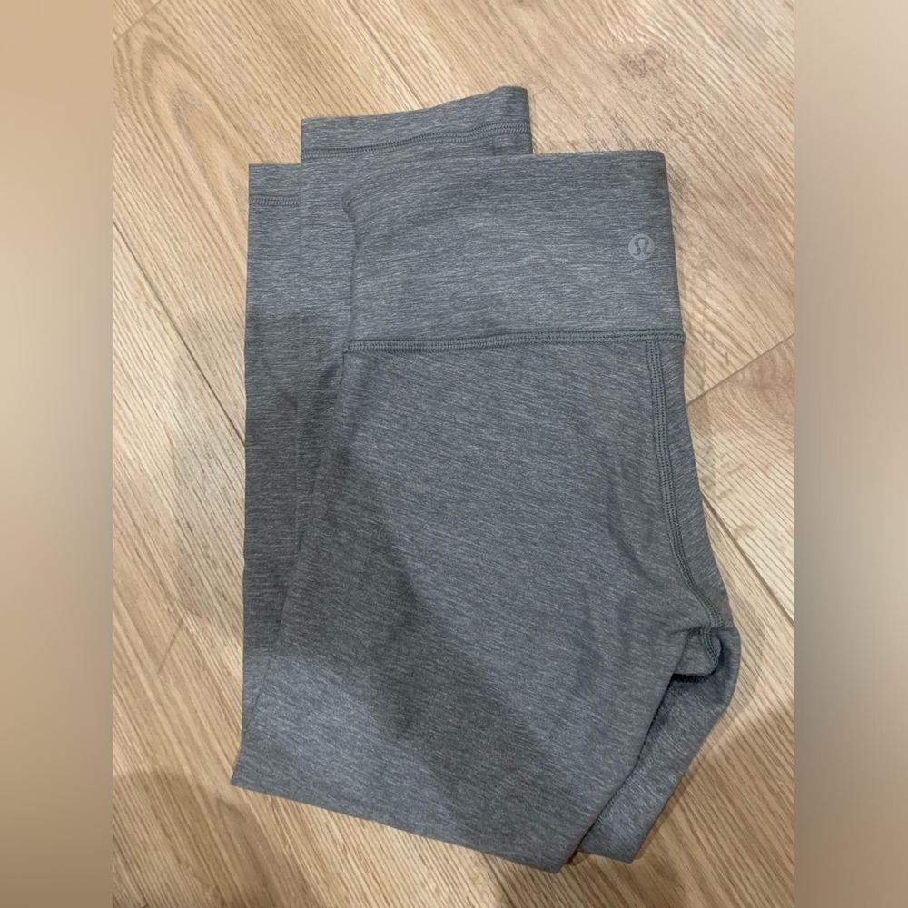 EUC Lululemon athletica Gray Leggings